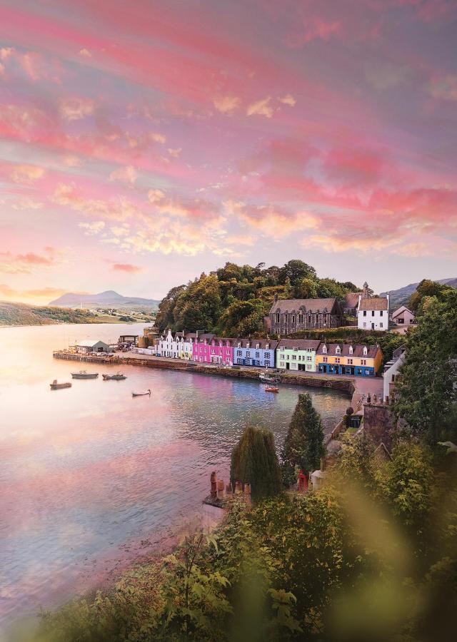 The Lodge In The Loch Portree Exterior photo